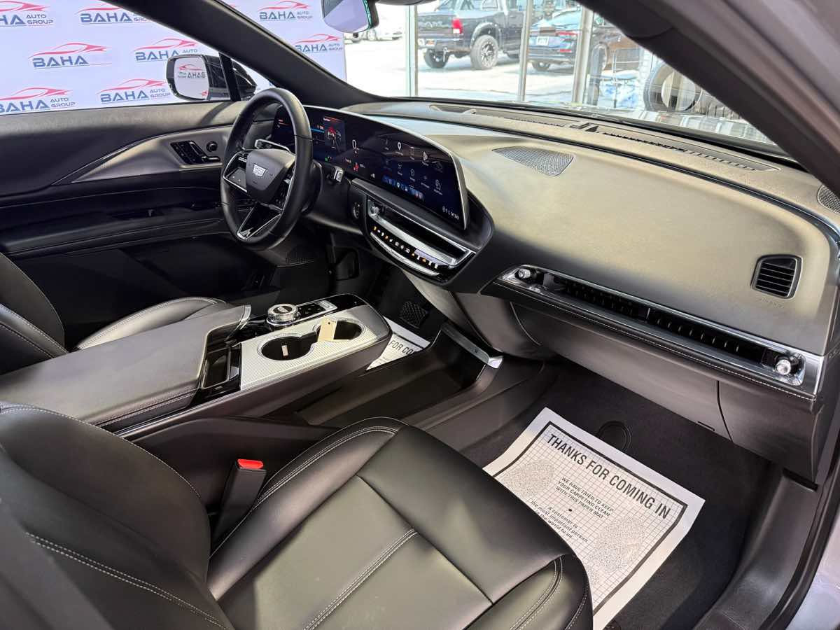 Used 2024 Cadillac Lyriq Tech AWD/4WD image 58
