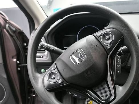 Used 2019 Honda HR-V EX image 15