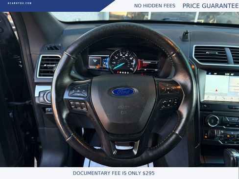 Used 2017 Ford Explorer XLT w/ Equipment Group 202A image 16