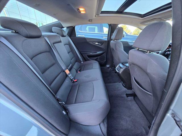 Used 2024 Chevrolet Malibu LT FWD image 12
