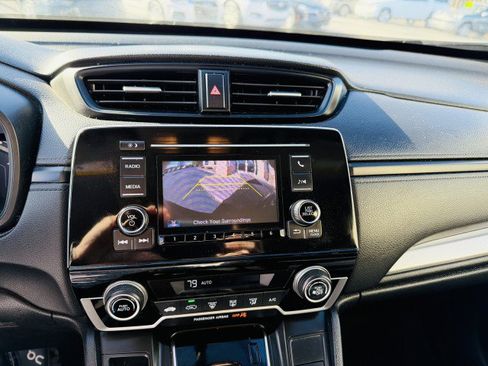 Used 2019 Honda CR-V LX image 12