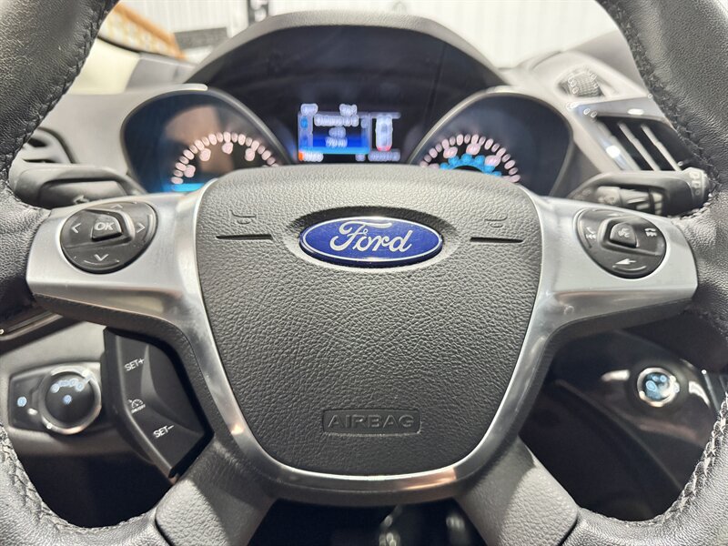 Used 2015 Ford Escape Titanium AWD/4WD image 12