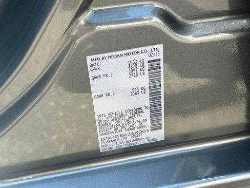 Used 2025 Nissan Altima 2.5 SV FWD image 30