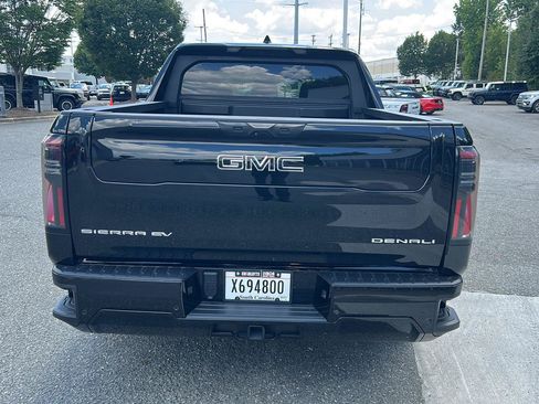 Used 2025 GMC Sierra EV Denali AWD/4WD image 4