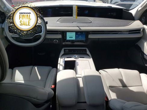 New 2025 Lincoln Navigator Reserve image 15