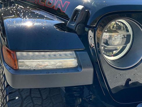 Used 2020 Jeep Gladiator Rubicon image 30