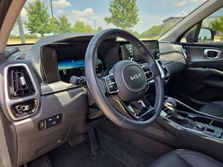 Used 2023 Kia Sorento SX FWD video 2