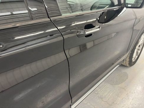 Used 2022 Ford Explorer Limited w/ Equipment Group 301A image 26