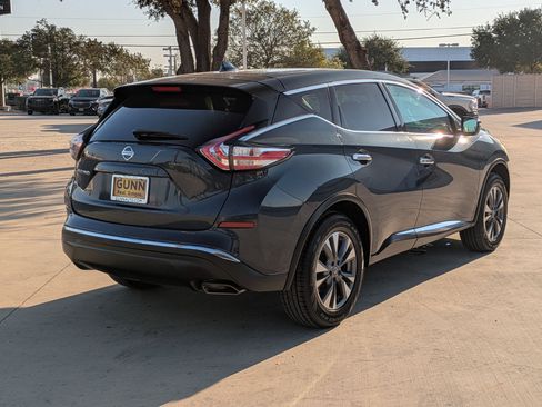 Used 2017 Nissan Murano S w/ Navigation Package image 3