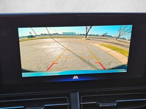 New 2026 Chevrolet Trax LT w/ Driver Confidence Package image 13