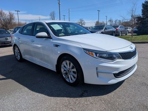 Used 2016 Kia Optima LX image 1