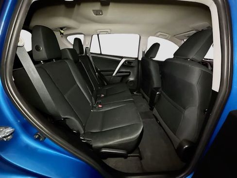 Used 2016 Toyota RAV4 LE image 21