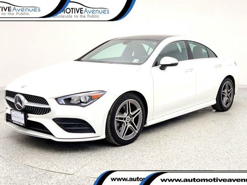 Used 2022 Mercedes-Benz CLA 250 4MATIC image 1