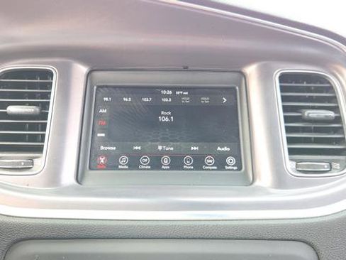 Used 2020 Dodge Charger SXT image 11