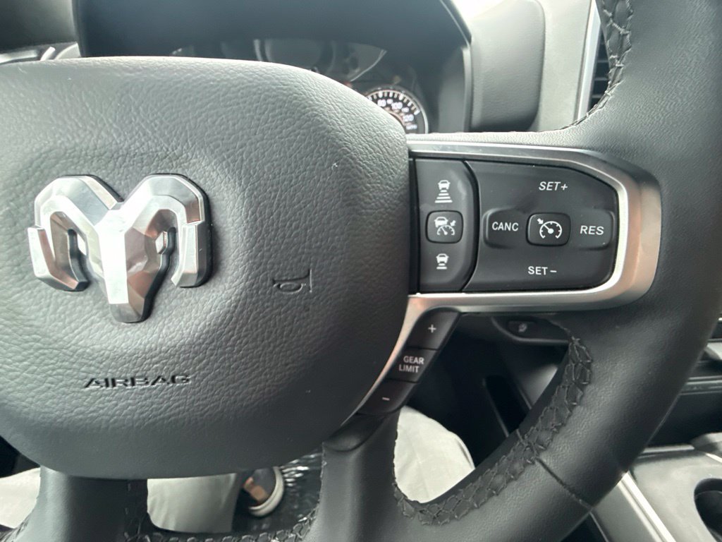 Used 2025 RAM 1500 Big Horn AWD/4WD image 24
