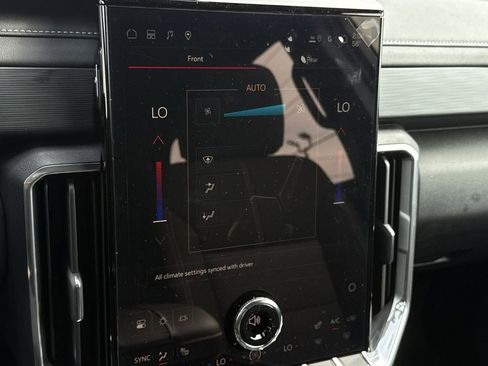 New 2026 GMC Acadia Elevation image 21