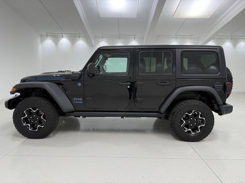 Used 2021 Jeep Wrangler Unlimited Rubicon 4xe w/ Dual Top Group AWD/4WD image 4