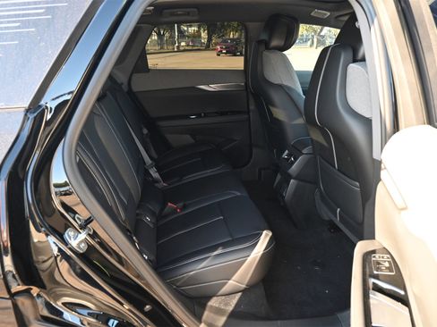 New 2026 Cadillac Optiq Luxury 1 image 23