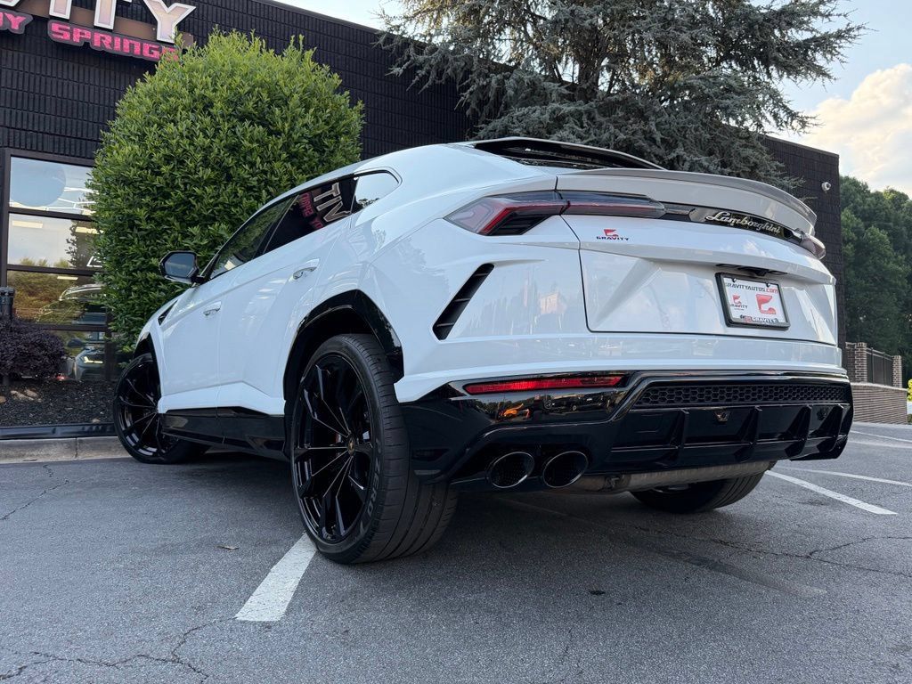 Used 2021 Lamborghini Urus AWD/4WD image 20