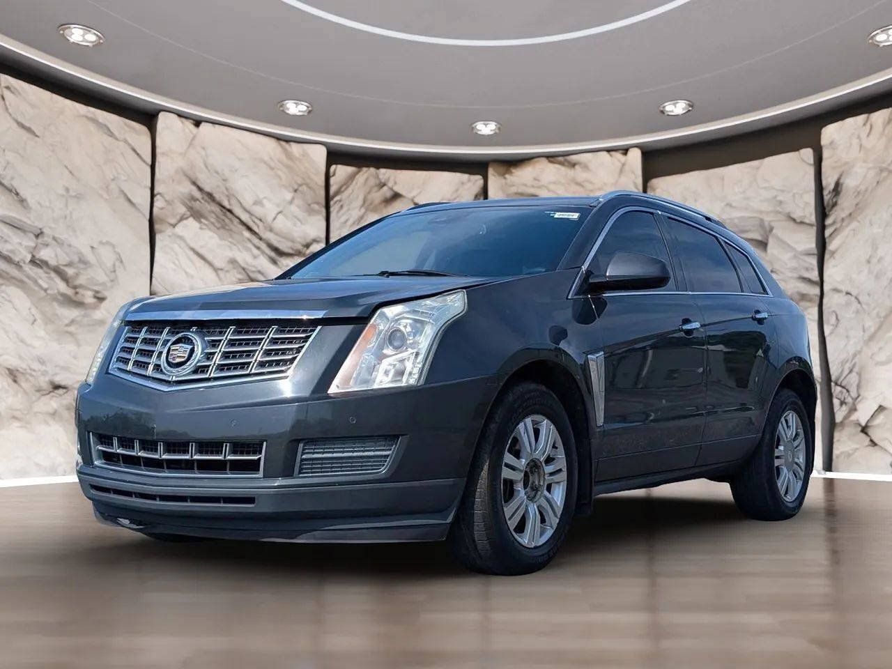 Used 2015 Cadillac SRX Luxury w/ Driver Awareness Package FWD image 2