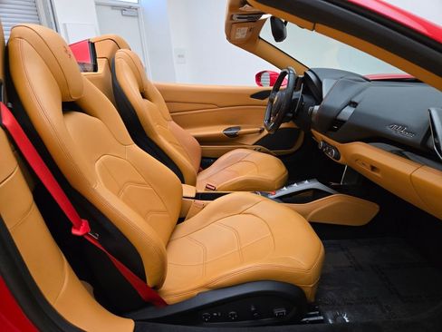 Used 2017 Ferrari 488 Spider RWD image 21