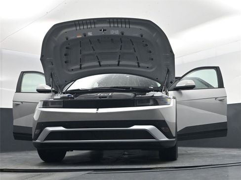 New 2026 Hyundai Ioniq 5 SE image 22