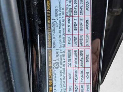 Used 2025 Toyota Prius LE image 14