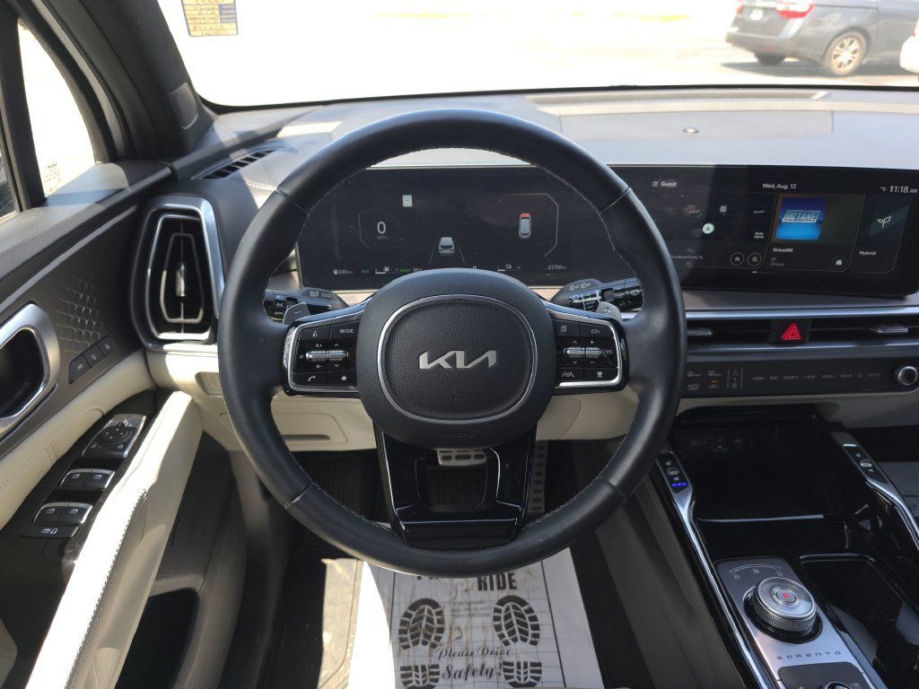 Used 2025 Kia Sorento SX Prestige AWD/4WD image 22