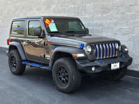 Used 2019 Jeep Wrangler Sport AWD/4WD image 7