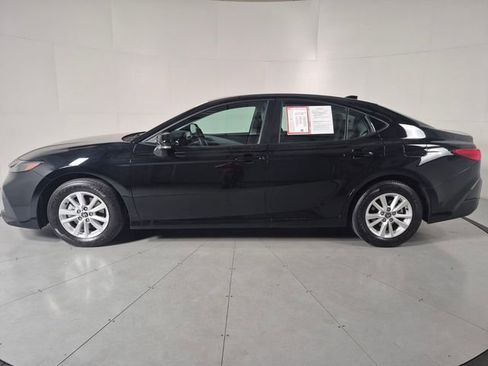 Certified 2025 Toyota Camry LE w/ Convenience Package image 2