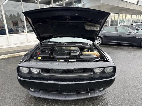Used 2013 Dodge Challenger SXT w/ Sound Group image 13