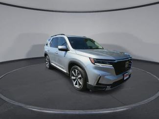 Used 2023 Honda Pilot Elite video 2