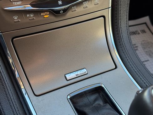 Used 2014 Lincoln MKX AWD w/ Equipment Group 102A image 26