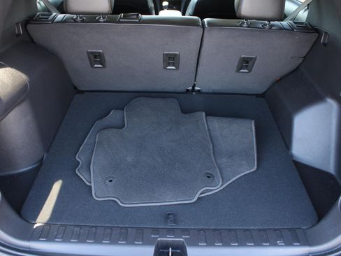 Used 2024 Chevrolet Equinox Premier AWD/4WD image 8