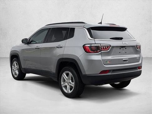 Used 2023 Jeep Compass Latitude w/ Sun and Sound Group image 8