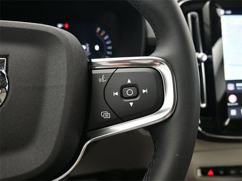 New 2026 Volvo XC40 B4 Plus w/ Protection Package Premier image 24