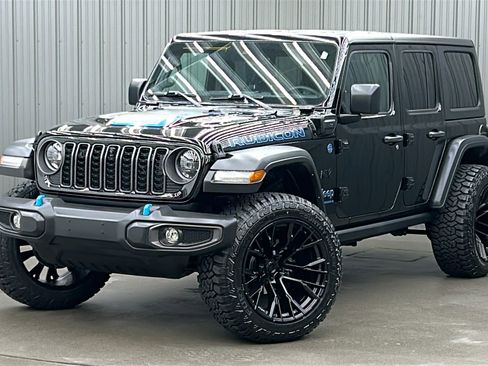 Used 2024 Jeep Wrangler Unlimited Rubicon 4xe w/ Technology Group image 1