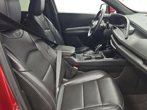 Used 2024 Cadillac XT4 Premium Luxury AWD/4WD image 8