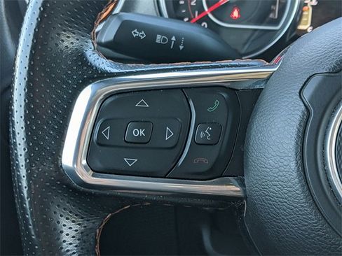 Certified 2022 Jeep Gladiator Mojave w/ Cold Weather Group image 18