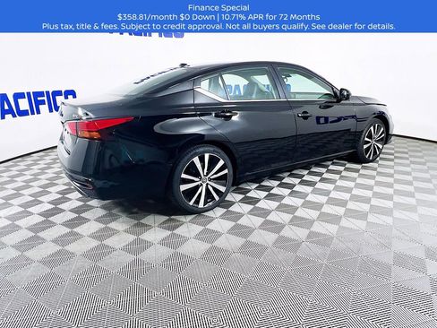 Used 2022 Nissan Altima 2.5 SR image 12