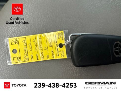 Used 2019 Toyota Camry SE FWD image 19