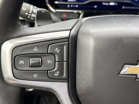 Used 2025 Chevrolet Silverado 1500 LT AWD/4WD image 18