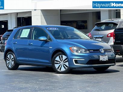 Used 2016 Volkswagen e-Golf SE w/ DC Fast Charging Package