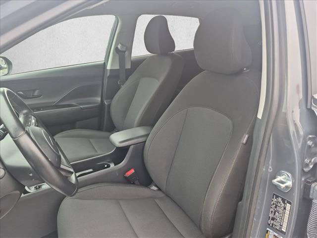 Used 2025 Hyundai Kona SEL AWD/4WD image 16