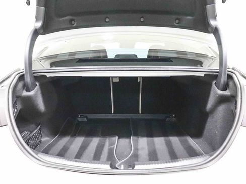 Used 2024 Mercedes-Benz C 300 Sedan image 29