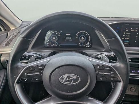 Used 2022 Hyundai Sonata Limited FWD image 15