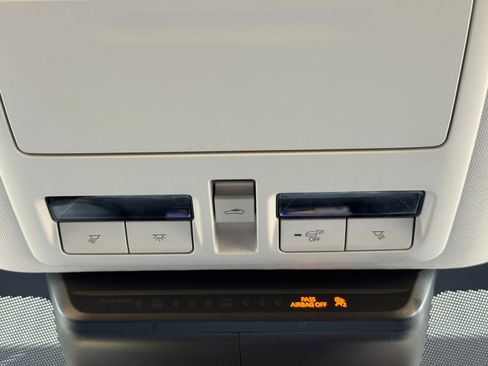 Used 2024 MAZDA CX-90 Plug-In Hybrid w/ Premium Pkg AWD/4WD image 34