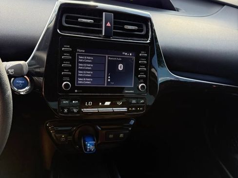 Used 2021 Toyota Prius LE FWD image 6