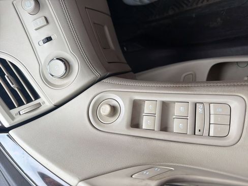 Used 2014 Buick LaCrosse Leather w/ Driver Confidence Package FWD image 9