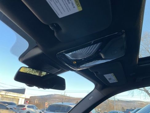 Certified 2023 BMW X5 M50i w/ Executive Package image 22